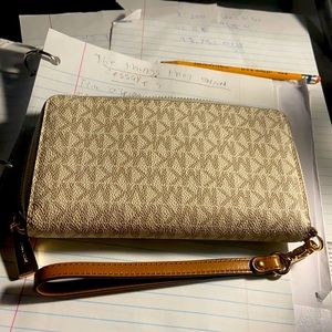 it’s my ex gfs i’m sure it’s real and expensive